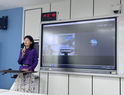 北京策馬集團聯(lián)合創(chuàng)始人文毅為外國語學院學生作專題指導